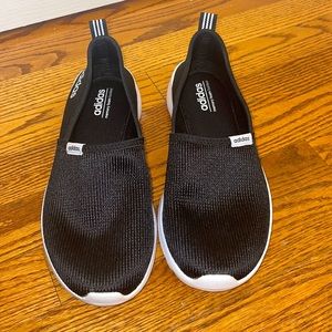 Women’s Adidas Cloud foam - memory foam size 8 worn once short time